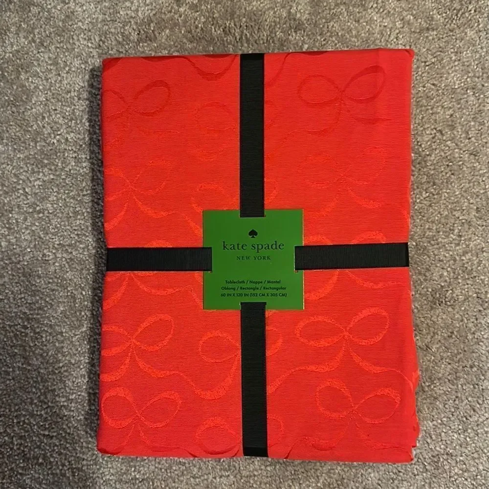 Kate Spade New York Oblong Red Bow Tablecloth!